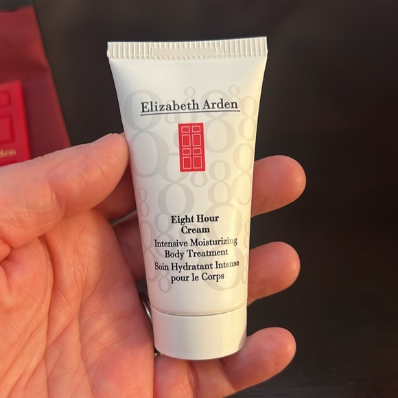 New Elizabeth Arden 7pc set - Picture 9 of 12